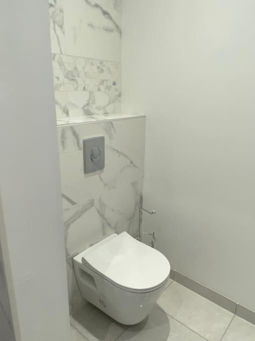 Maison Avec Jacuzzi - Louvres Proche Roissy Cdg - Paris Bagian luar foto